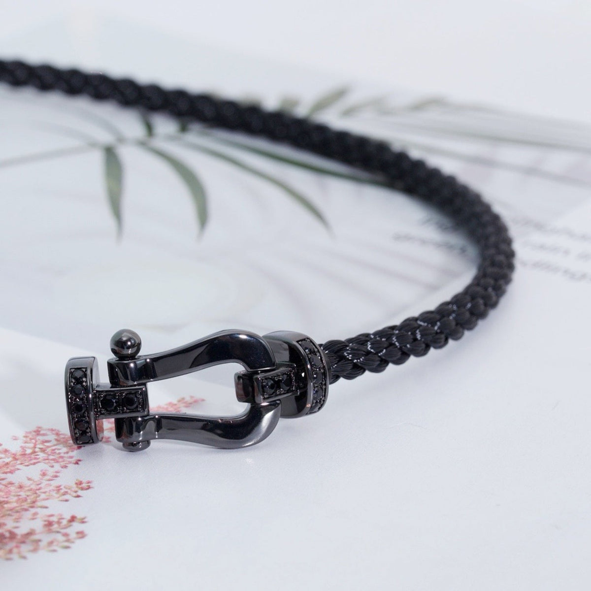 [Leaves]FORCE LARGE SERIES HORSESHOE BLACK SAMURAI BRACELET