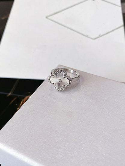 [Leaves]CLOVER SILVER RING