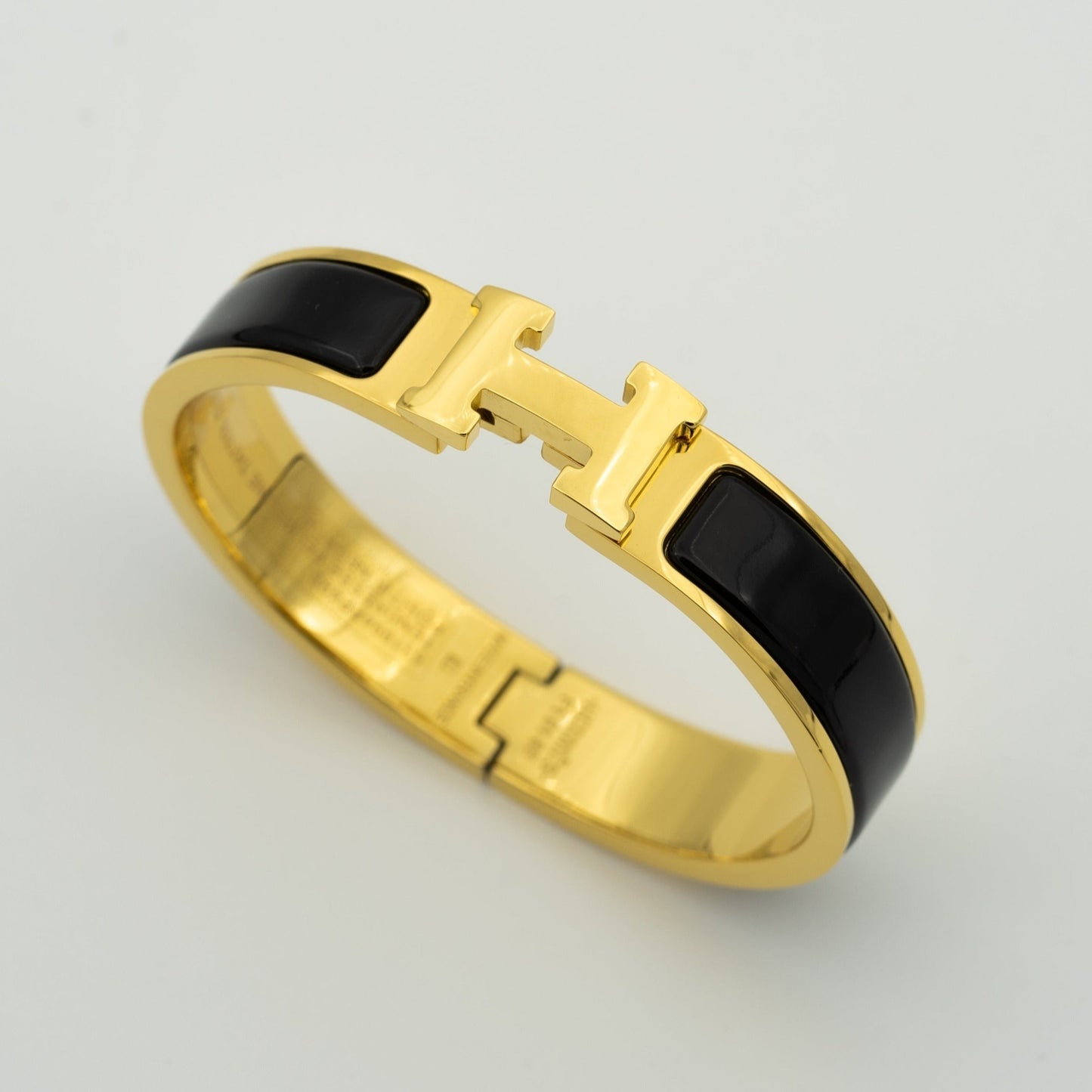 [Leaves]H BLACK BRACELET