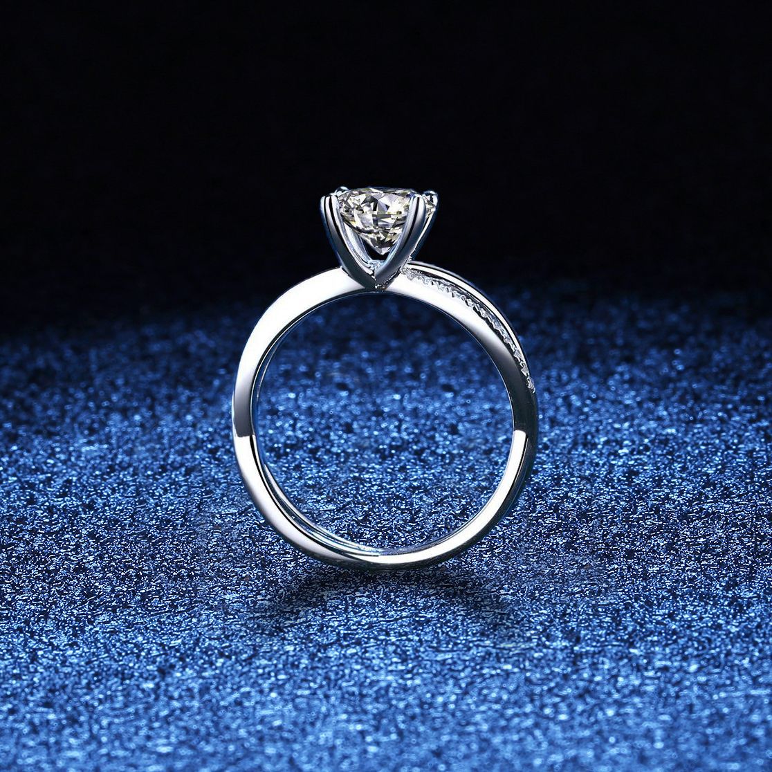 [Leaves]ELEGANT 4-PRONG CROSSOVER MOISSANITE ENGAGEMENT RING