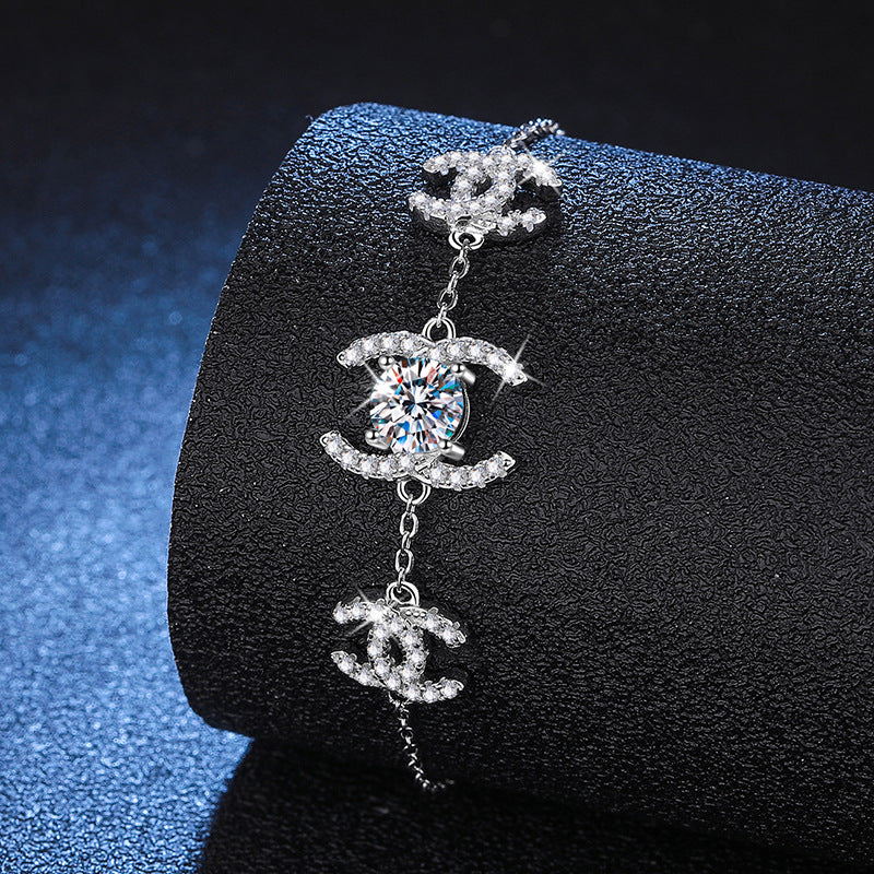 [Leaves]CLASSIC INTERLOCKING MOISSANITE BRACELET