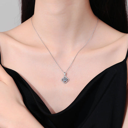 [Leaves]CLASSIC CLOVER MOISSANITE PENDANT NECKLACE