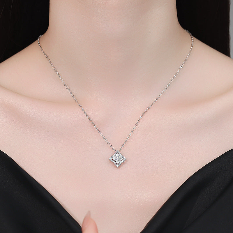 [Leaves]STAR-CLOVER MOISSANITE NECKLACE