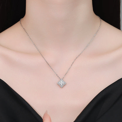 [Leaves]STAR-CLOVER MOISSANITE NECKLACE