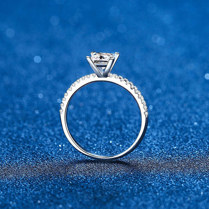 [Leaves]ELEGANT PRINCESS CUT MOISSANITE ENGAGEMENT RING