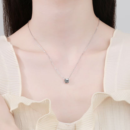 [Leaves]CLASSIC FOUR-PRONG SOLITAIRE MOISSANITE NECKLACE