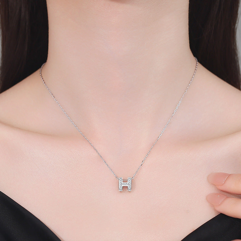 [Leaves]FULL-PAVE "H" MOISSANITE PENDANT NECKLACE