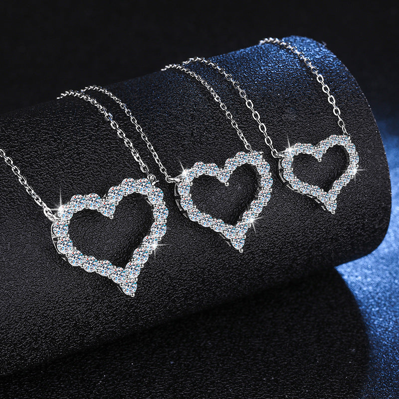 [Leaves]ROMANTIC HEART MOISSANITE PENDANT NECKLACE