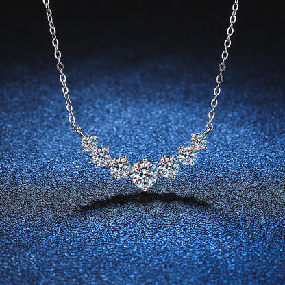 [Leaves]MINIMALIST CURVED SMILE MOISSANITE NECKLACE