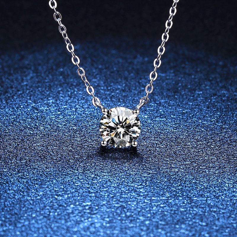 [Leaves]CLASSIC FOUR-PRONG SOLITAIRE MOISSANITE NECKLACE