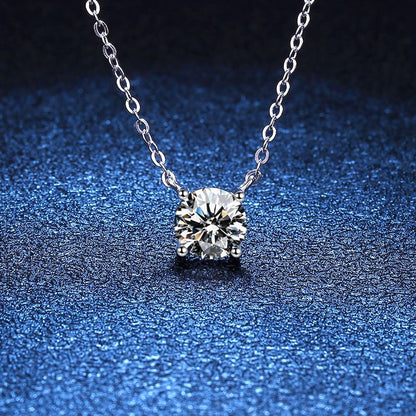 [Leaves]CLASSIC FOUR-PRONG SOLITAIRE MOISSANITE NECKLACE
