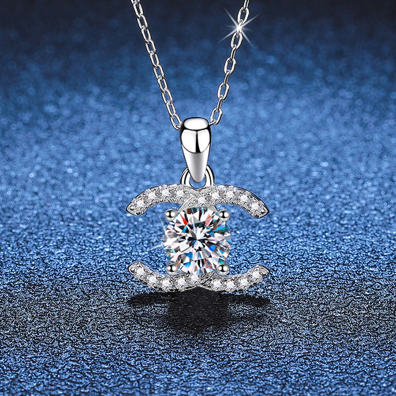 [Leaves]CLASSIC INTERLOCKING MOISSANITE PENDANT NECKLACE