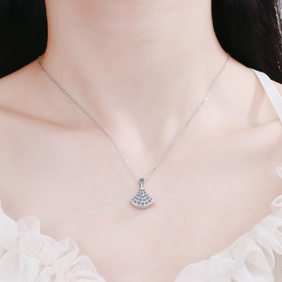 [Leaves]ELEGANT FAN-SHAPED MOISSANITE PENDANT NECKLACE