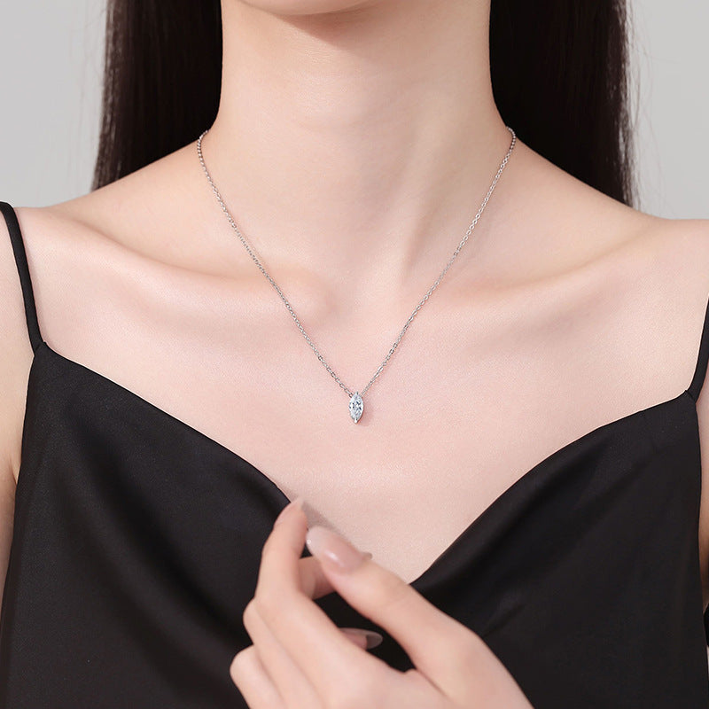 [Leaves]SOPHISTICATED MARQUISE-CUT MOISSANITE PENDANT NECKLACE