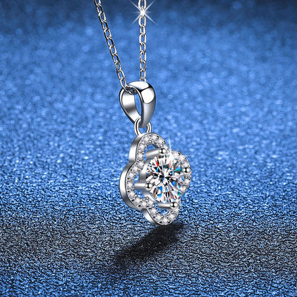 [Leaves]CLASSIC CLOVER MOISSANITE PENDANT NECKLACE