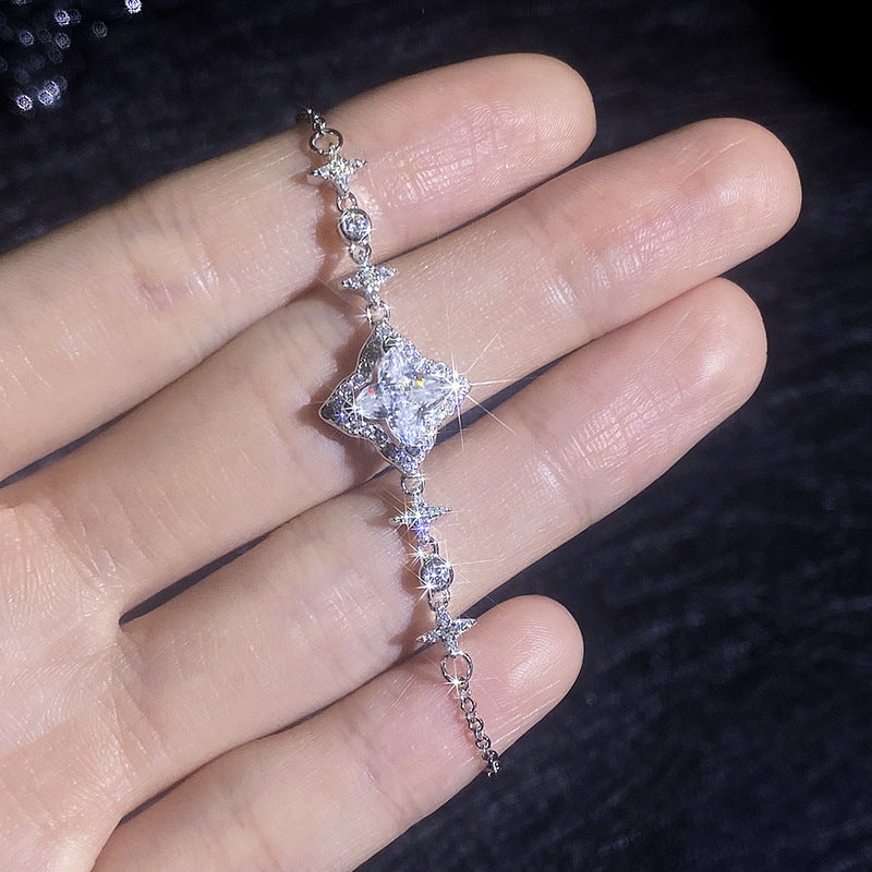 [Leaves]MARQUISE-CLOVER MOISSANITE BRACELET