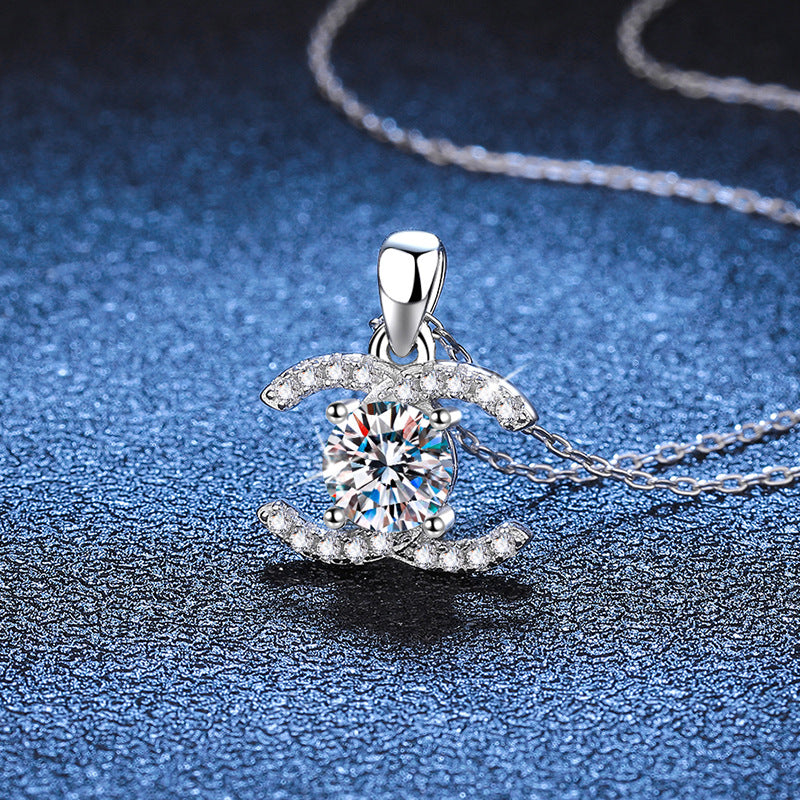 [Leaves]CLASSIC INTERLOCKING MOISSANITE PENDANT NECKLACE