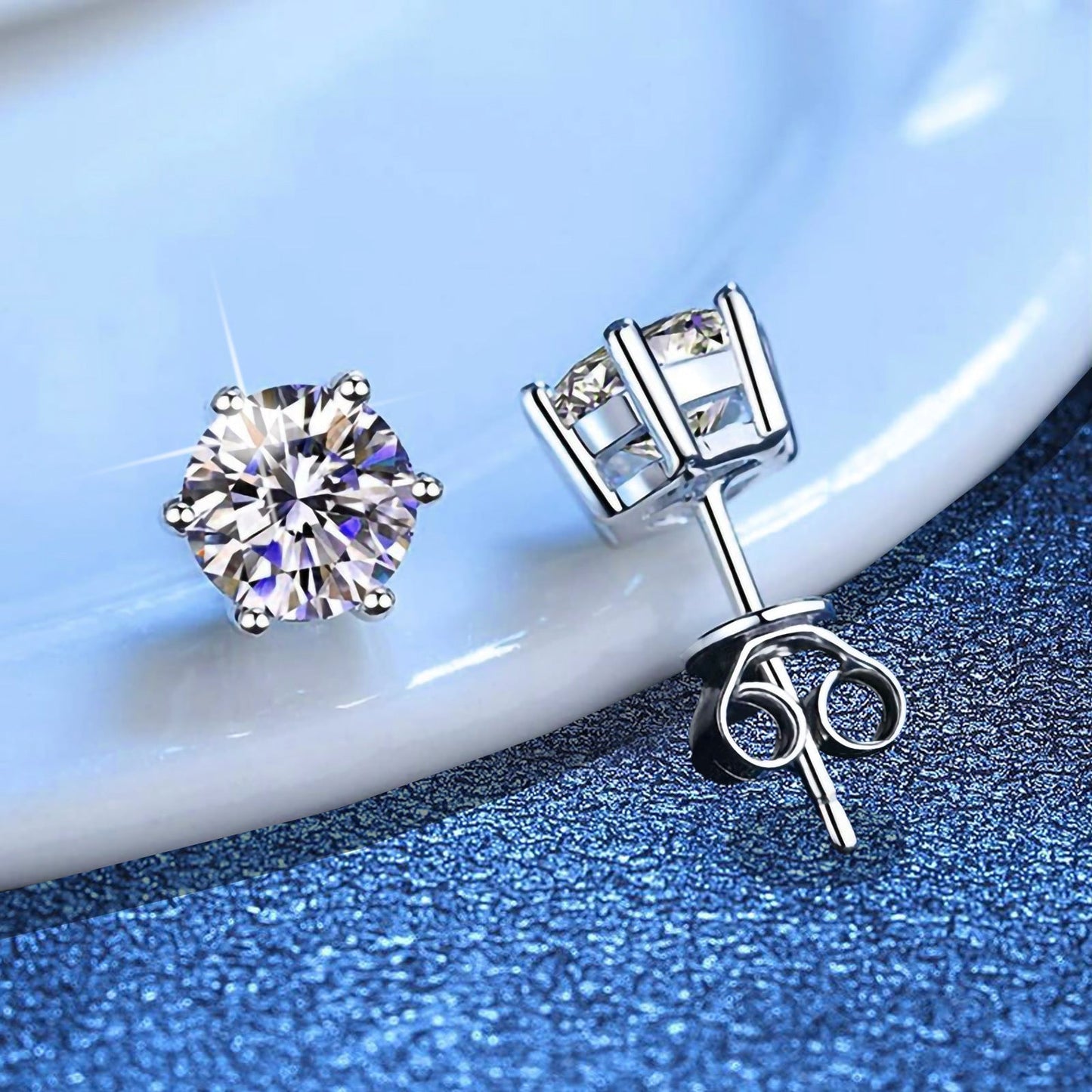 [Leaves]SIX-PRONG MOISSANITE EARRINGS