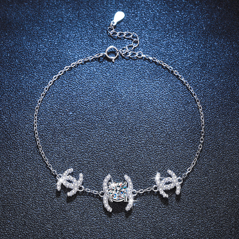 [Leaves]CLASSIC INTERLOCKING MOISSANITE BRACELET