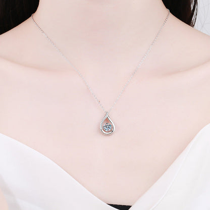 [Leaves]DANCING WATER DROP MOISSANITE NECKLACE