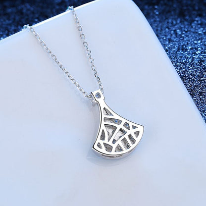 [Leaves]ELEGANT FAN-SHAPED MOISSANITE PENDANT NECKLACE