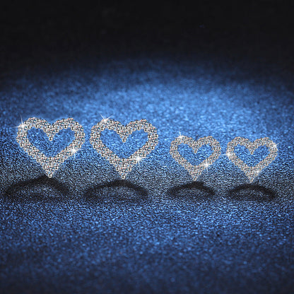 [Leaves]SPARKLING HEART-SHAPED MOISSANITE STUD EARRINGS