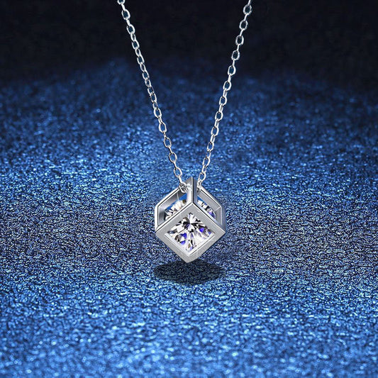 [Leaves]GEOMETRIC SUGAR-CUBE MOISSANITE NECKLACE