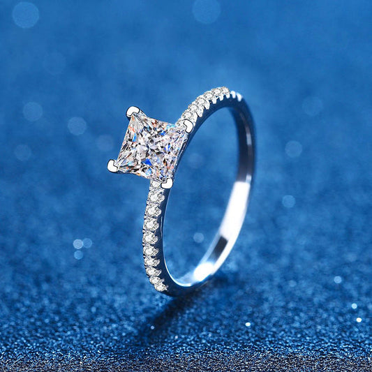 [Leaves]ELEGANT PRINCESS CUT MOISSANITE ENGAGEMENT RING