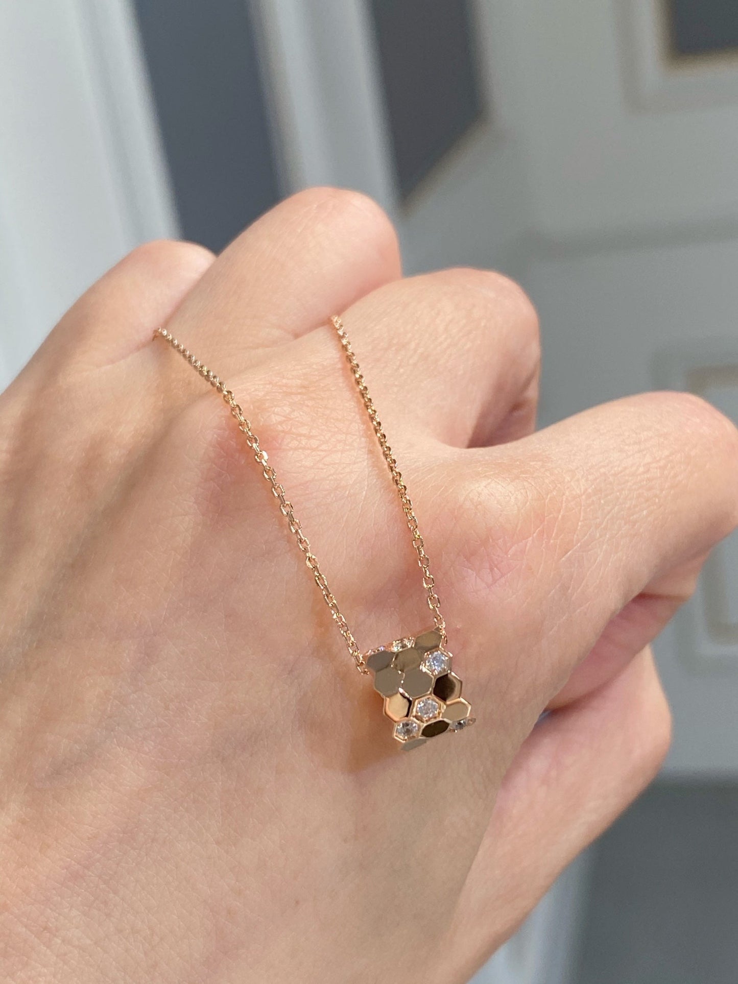 [Leaves]BEE LOVE DIAMOND NECKLACE