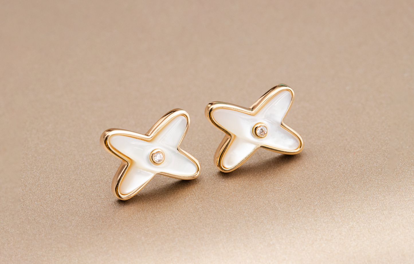 [Leaves]JEUX DE WHITE MOP ROSE GOLD DIAMOND EARRINGS