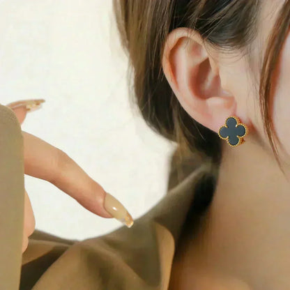 [Leaves]CLOVER MEDIUM 1 MOTIFS  ONYX STUD EARRINGS