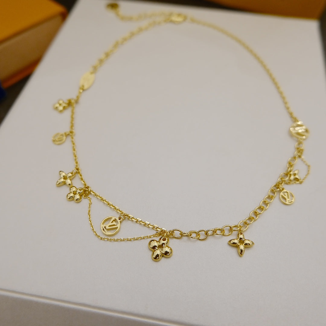 [Leaves]BLOOMING SUPPLE NECKLACE BRASS
