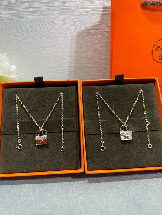 [Leaves]H CIRCE MOISSANITE PENDANT NECKLACE GOLD