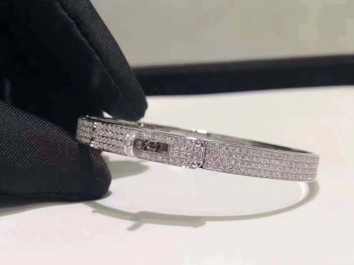 [Leaves]HM KELLY BRACELET IN SILVER AND FULL PAVE DIAMOND