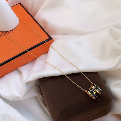 [Leaves]HM CLIC BLACK ENAMEL GOLD NECKLACE