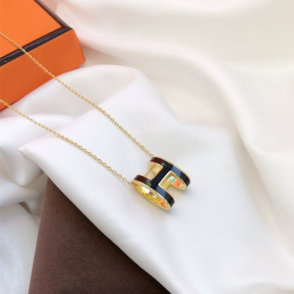 [Leaves]HM CLIC BLACK ENAMEL GOLD NECKLACE