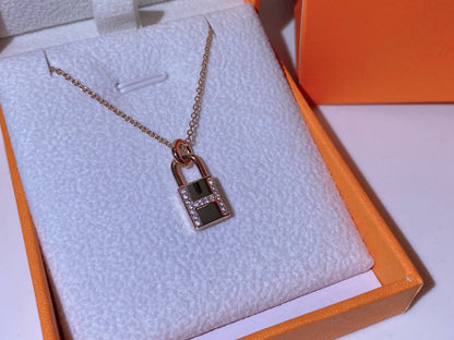 [Leaves]HM ADVANCED NICHE LOCK HEAD NECKLACE DIAMONDS