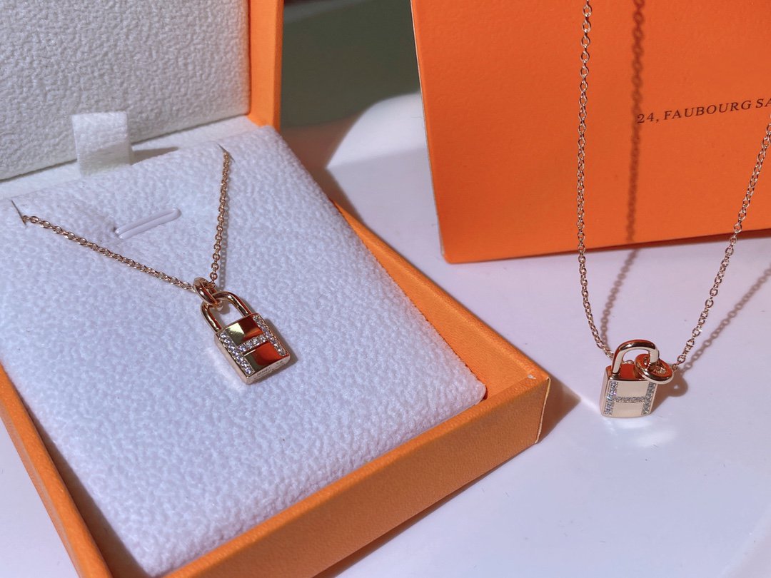 [Leaves]HM ADVANCED NICHE LOCK HEAD NECKLACE DIAMONDS