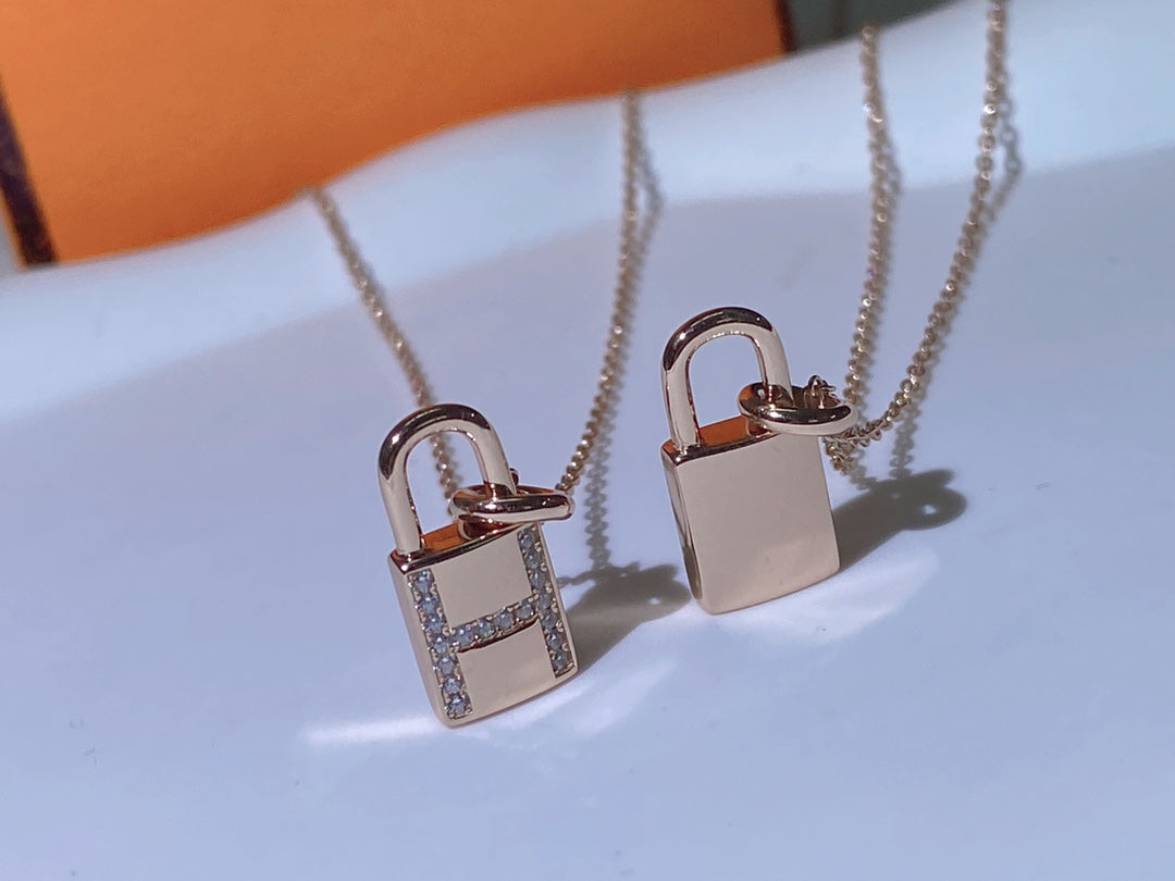 [Leaves]HM ADVANCED NICHE LOCK HEAD NECKLACE DIAMONDS