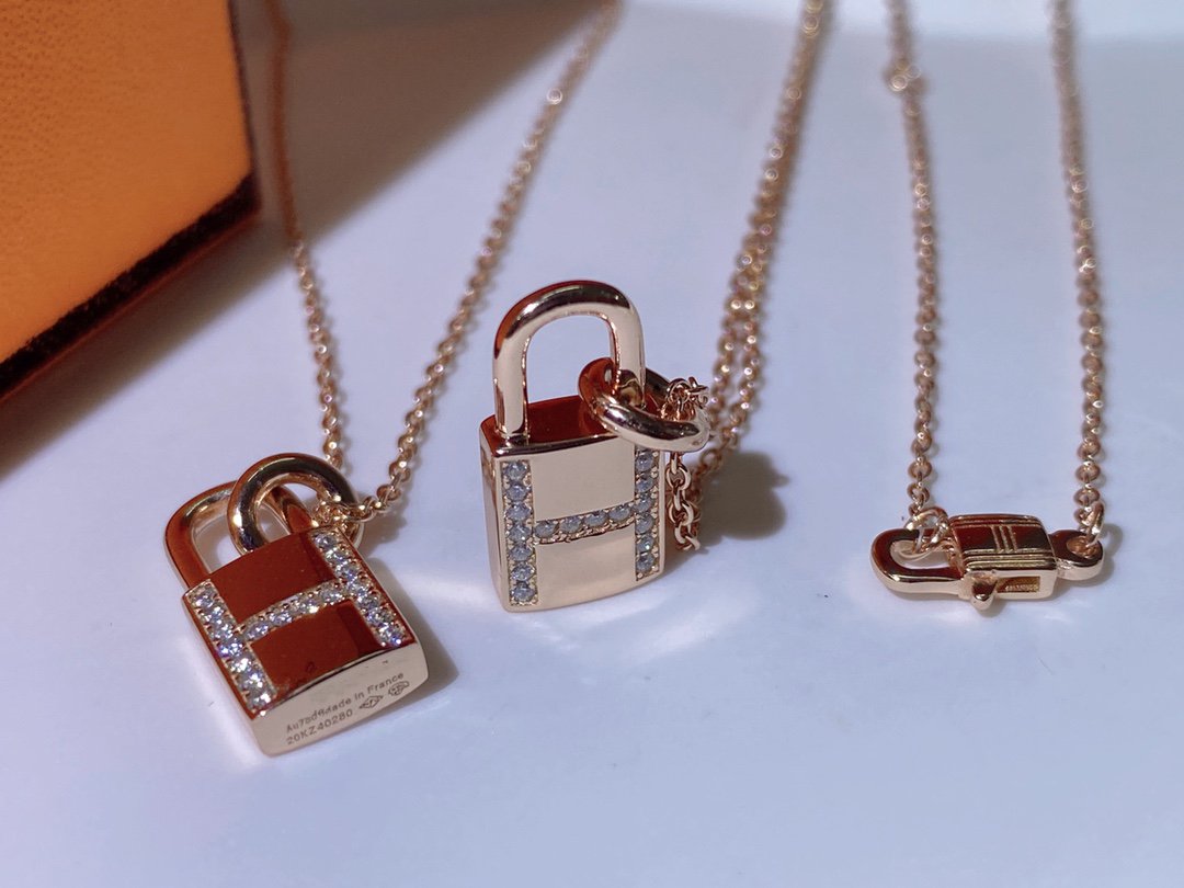 [Leaves]HM ADVANCED NICHE LOCK HEAD NECKLACE DIAMONDS