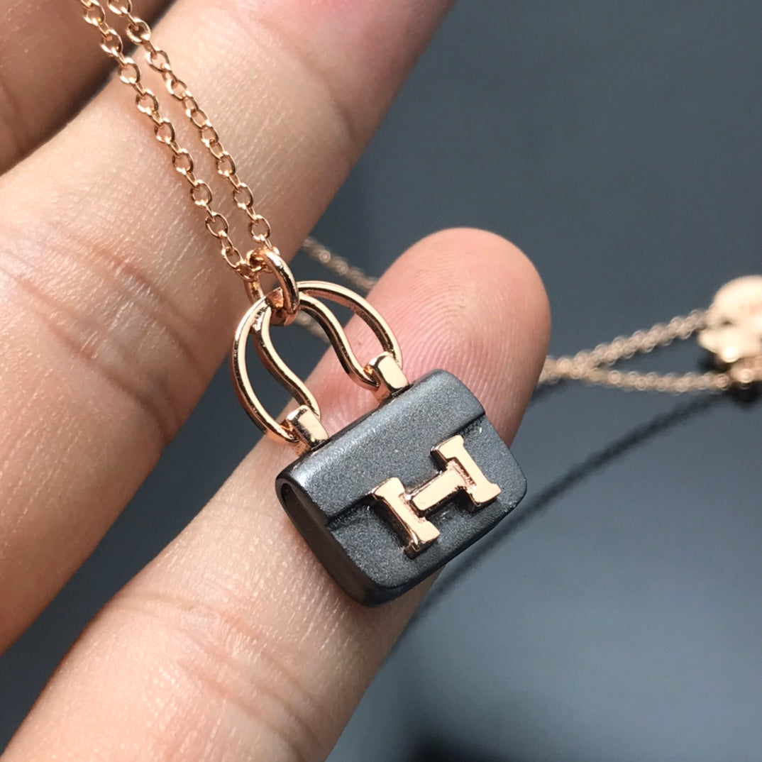 [Leaves]WOMEN'S HM AMULETTES CONSTANCE PENDANT NECKLACE