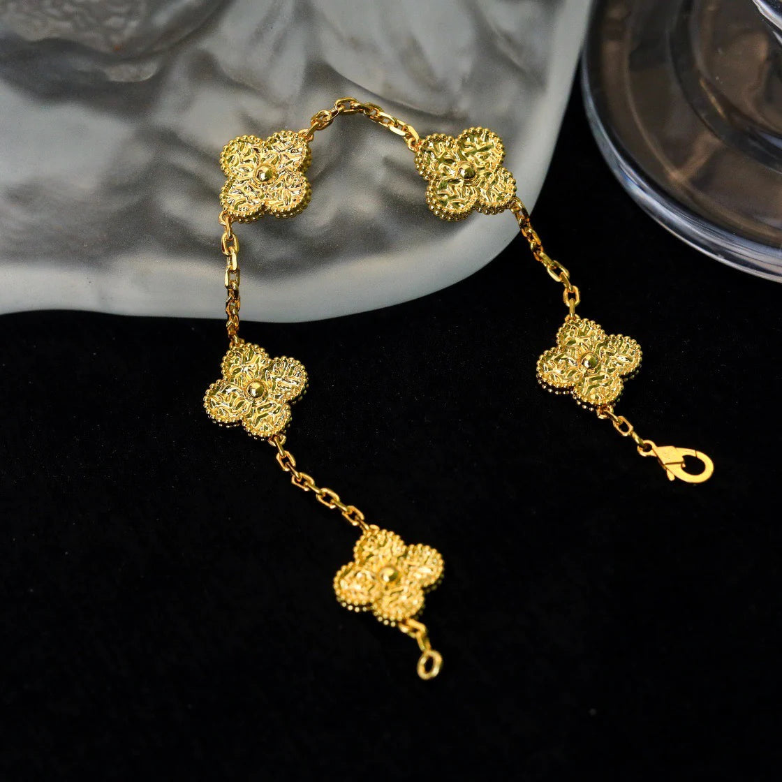 [Leaves]LUCKY CLOVER 5-MOTIF BRACELET - BRONZING