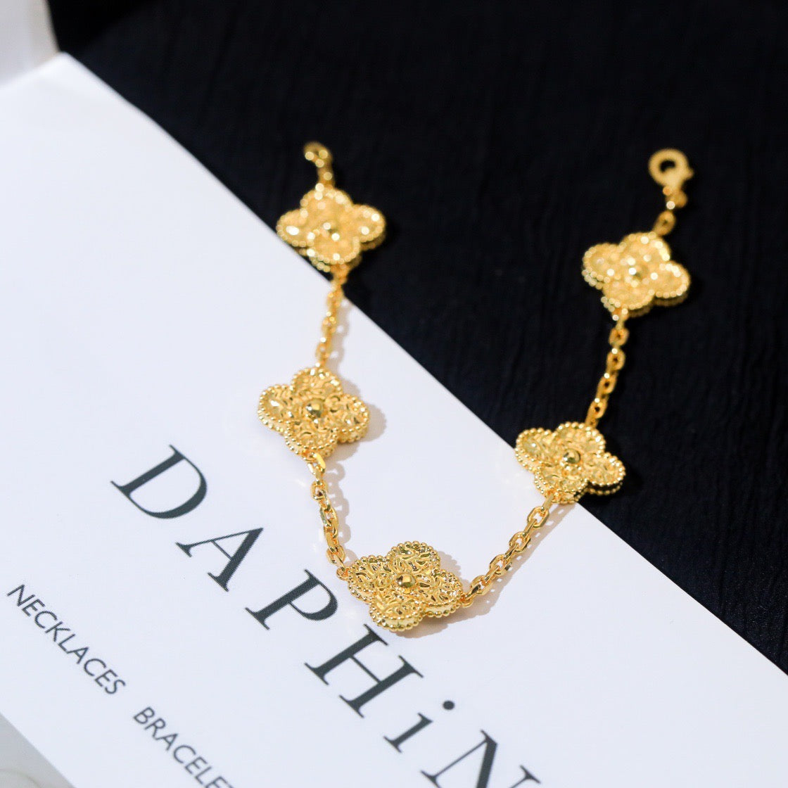 [Leaves]LUCKY CLOVER 5-MOTIF BRACELET - BRONZING