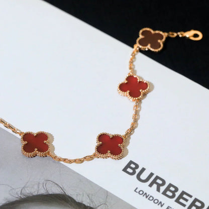 [Leaves]LUCKY CLOVER 5-MOTIF BRACELET - RED CARNELIAN COLLECTION