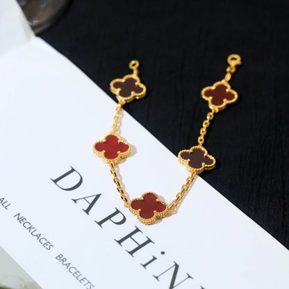 [Leaves]LUCKY CLOVER 5-MOTIF BRACELET - RED CARNELIAN COLLECTION