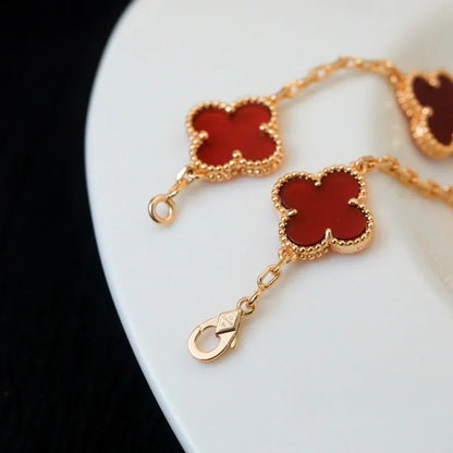 [Leaves]LUCKY CLOVER 5-MOTIF BRACELET - RED CARNELIAN COLLECTION
