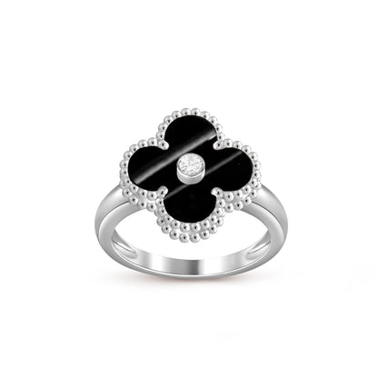 [Leaves]LUCKY CLOVER DIAMOND-ACCENT WHITE GOLD RING COLLECTION