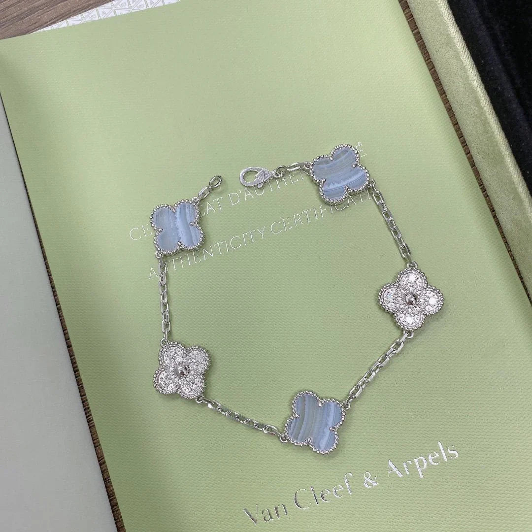 [Leaves]LUCKY CLOVER 5-MOTIF BRACELET - PURPLE CHALCEDONY COLLECTION