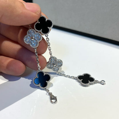 [Leaves]LUCKY CLOVER 5-MOTIF BRACELET - BLACK OXNY COLLECTION