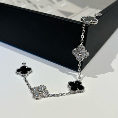 [Leaves]LUCKY CLOVER 5-MOTIF BRACELET - BLACK OXNY COLLECTION
